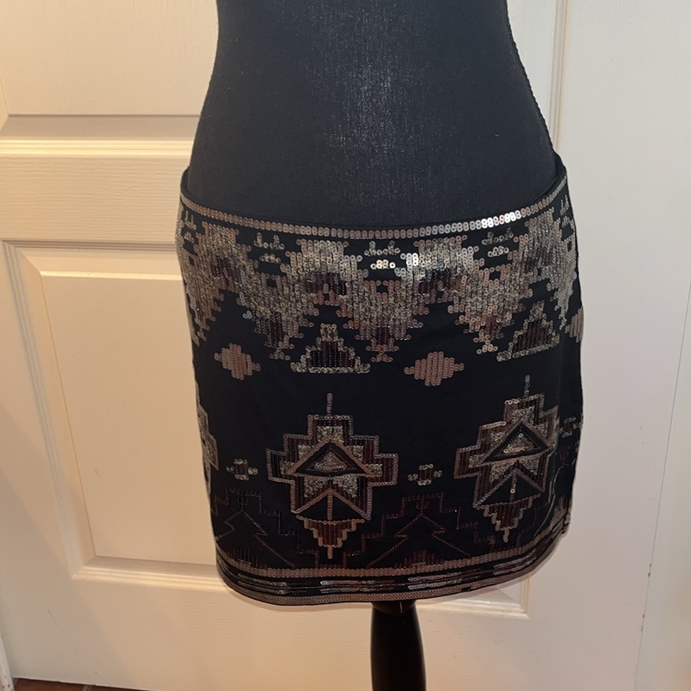 Express Sequin Aztec Mini Skirt. Small. Black, gunmetal brown & silver sequins.
